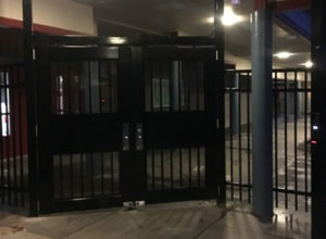 Pedestrian Gate3